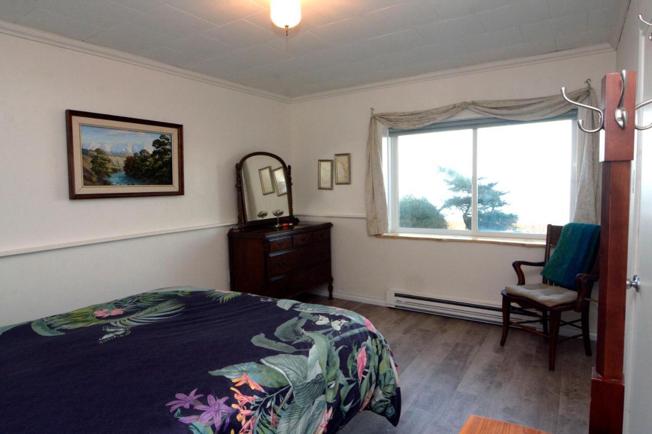 Oceanfront Paradise Comox Buitenkant foto