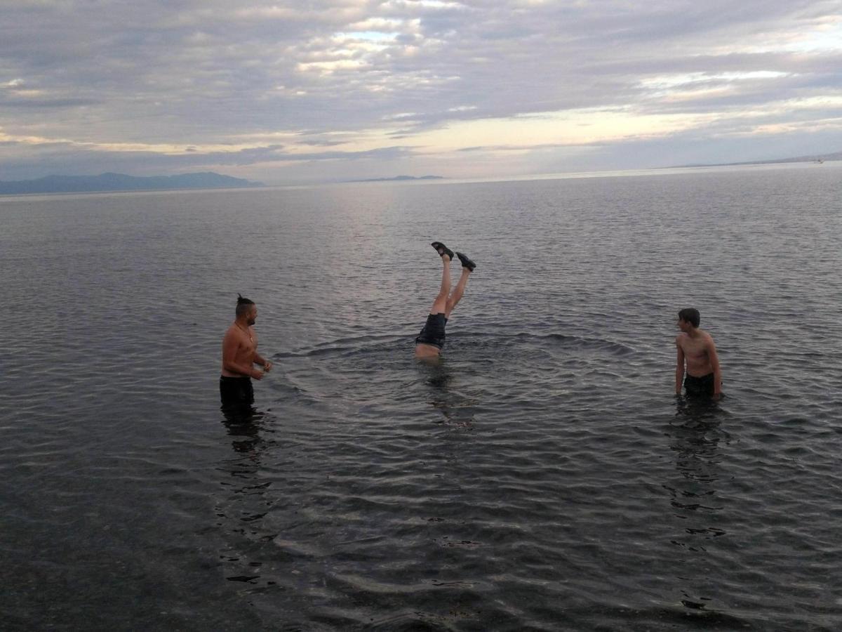 Oceanfront Paradise Comox Buitenkant foto