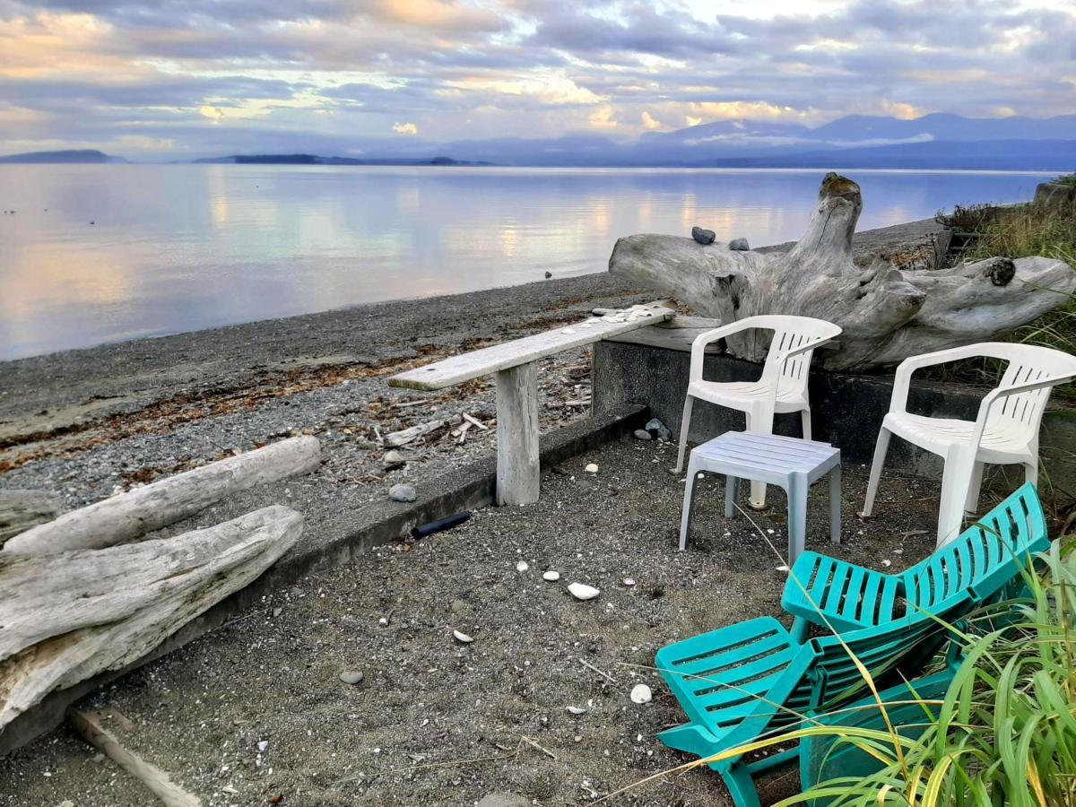Oceanfront Paradise Comox Buitenkant foto